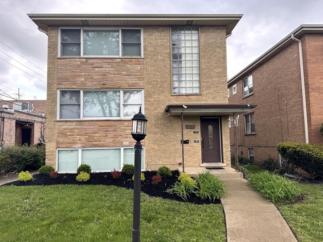 1215 Balmoral Avenue - Photo 1