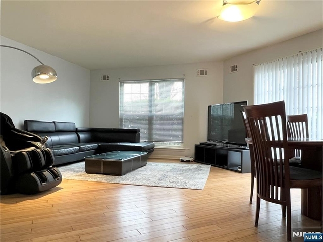 1484 Westgate - Photo 1