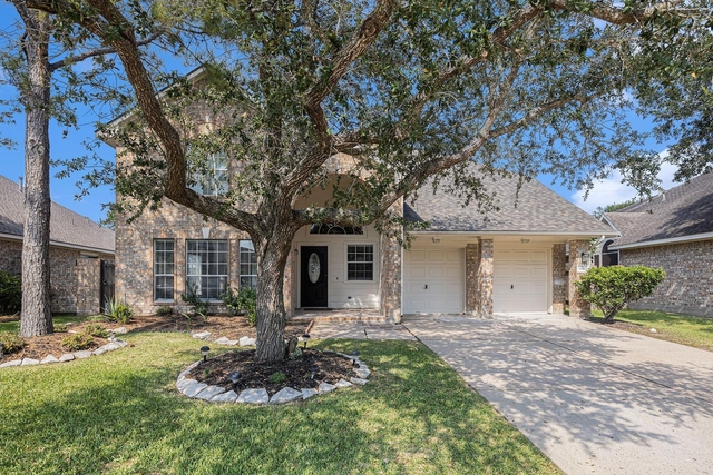 3603 Ne Beacon Hill Drive - Photo 1