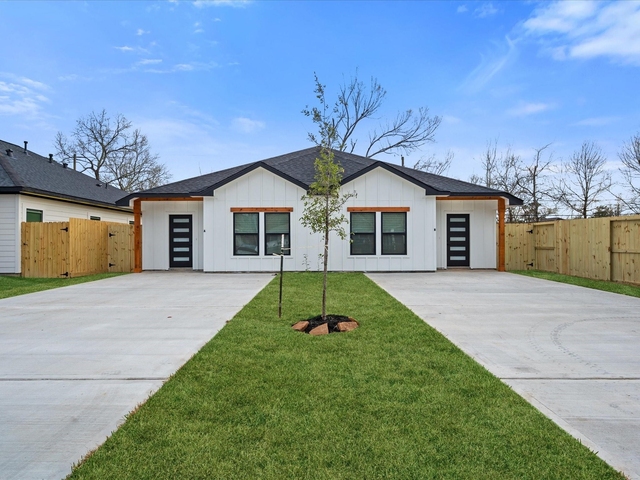 9114 Everglade Drive - Photo 1