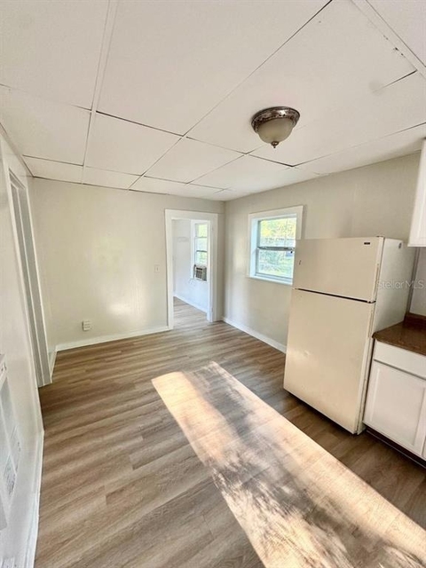 404 Pennsylvania Avenue - Photo 1
