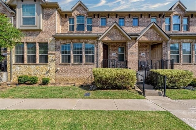 2559 Adam Lane - Photo 1