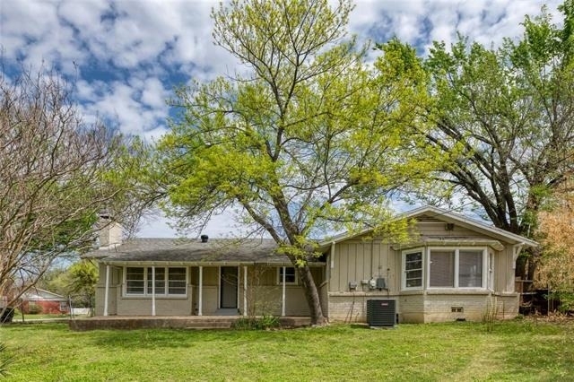 1604 Weiler Boulevard - Photo 1