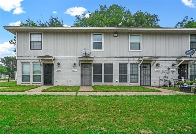4921 Miller Avenue - Photo 1