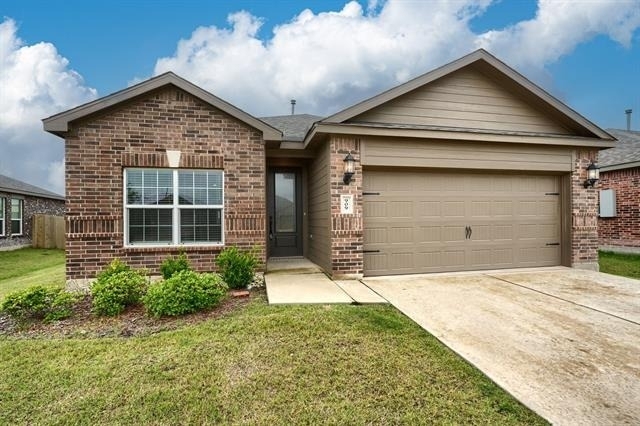 909 Emerson Drive - Photo 1
