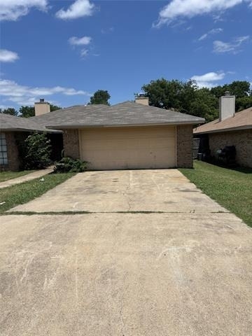 121 Wildwood Drive - Photo 1