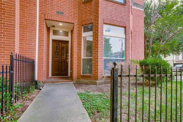3951 N Hall Street - Photo 1