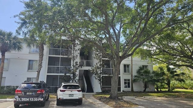 2500 Se Anchorage Cove - Photo 1