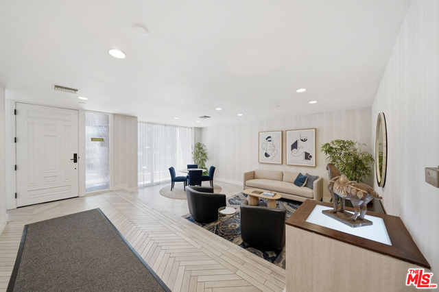 141 S Linden Drive - Photo 1