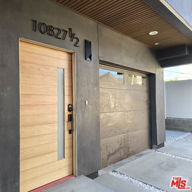 10827 1/2 Peach Grove Street - Photo 1
