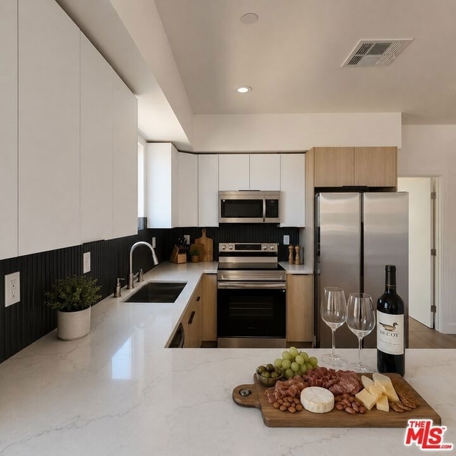 10827 Peach Grove Street - Photo 1