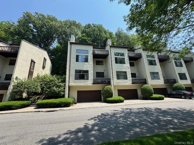 352 N Greeley Avenue - Photo 1