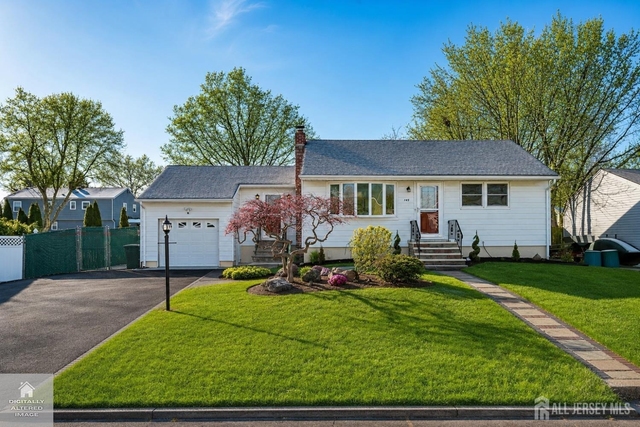 145 Somerset Avenue - Photo 1