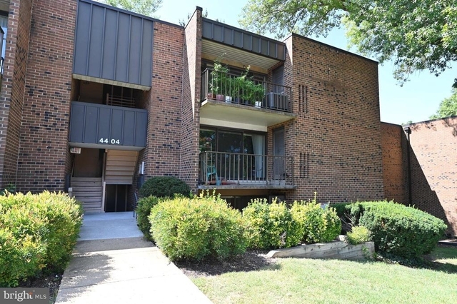 4404 Island Place - Photo 1