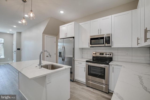 2019 N College Avenue - Photo 1