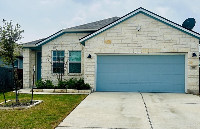 428 Gaida Loop - Photo 1