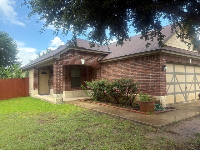 4305 Big Bend Trl - Photo 1