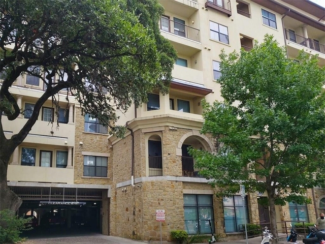 2505 San Gabriel St - Photo 1