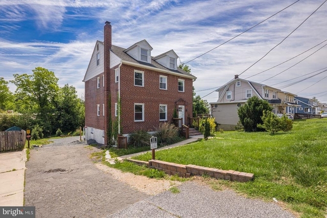 5107 Leeds Avenue - Photo 1
