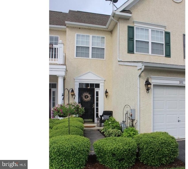 181 Gillespie Avenue - Photo 1