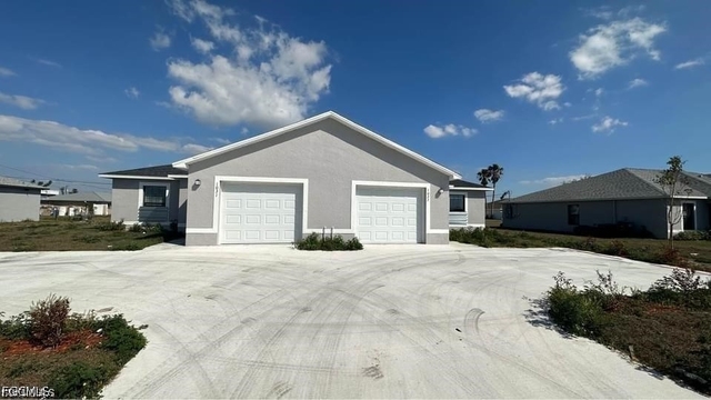 1027 Andalusia Boulevard - Photo 1