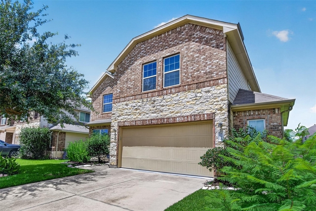 25018 Diamond Ranch Dr - Photo 1