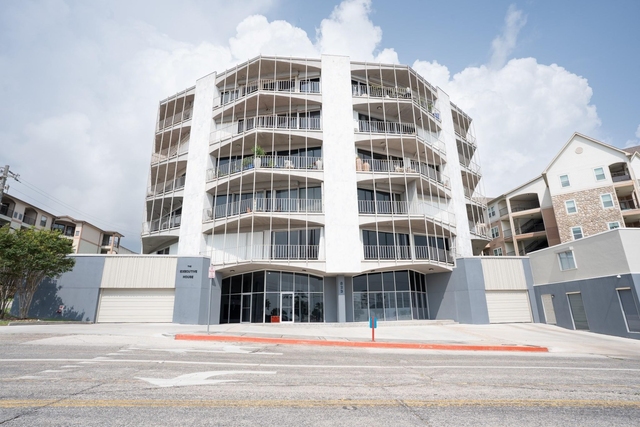 823 S Water Street - Photo 1