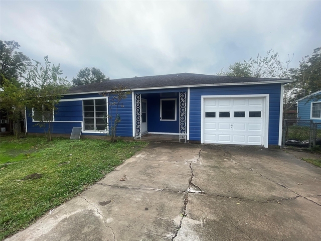 4810 Airport Boulevard - Photo 1