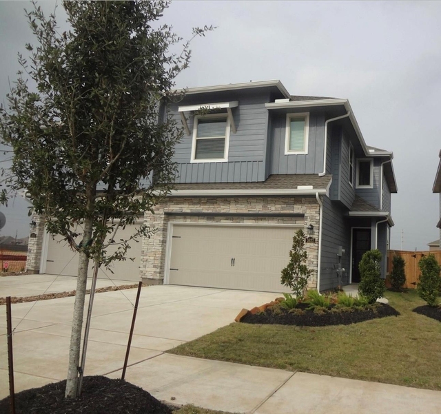 1627 Ryon Falls Drive - Photo 1