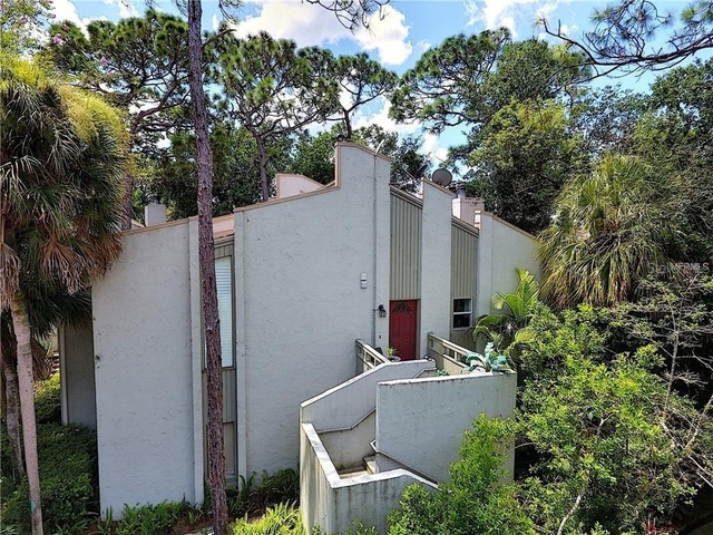 205 Fairway Drive - Photo 1
