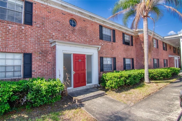1424 W Holden Avenue - Photo 1