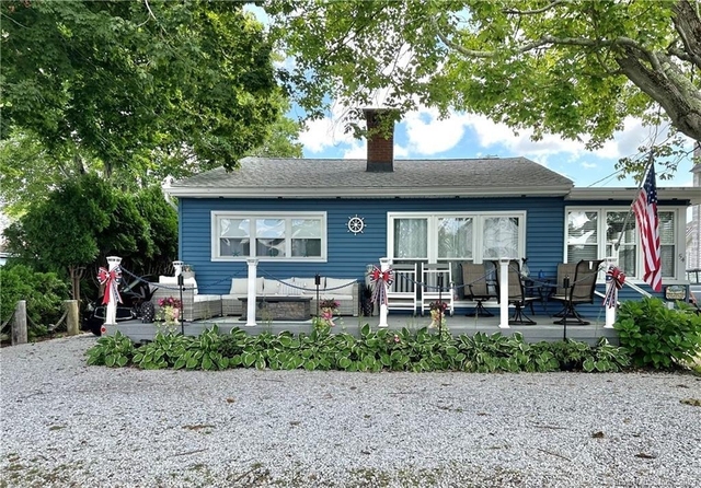 54 Hartford Avenue - Photo 1