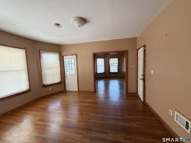 1662 Fairfield Avenue - Photo 1