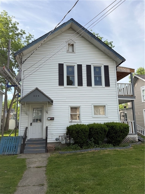 524 W 1st Street - Photo 1