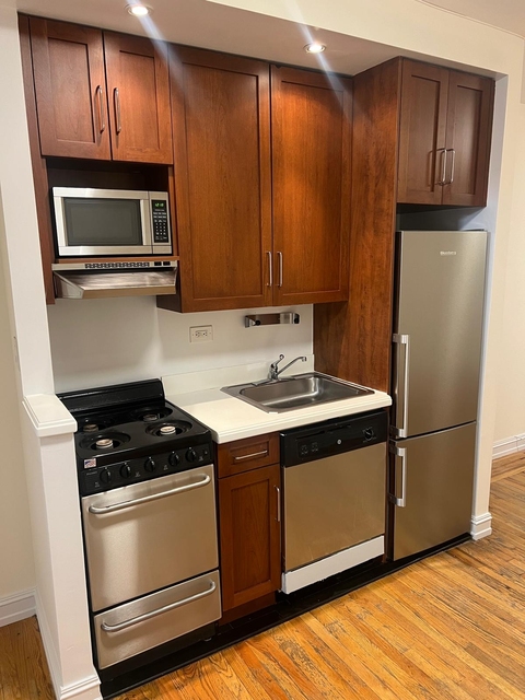 East 84th Street - Photo 1