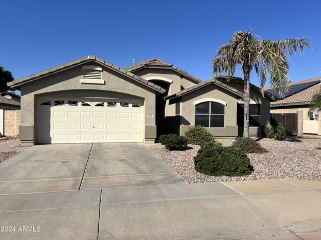 11210 E Pronghorn Avenue - Photo 1