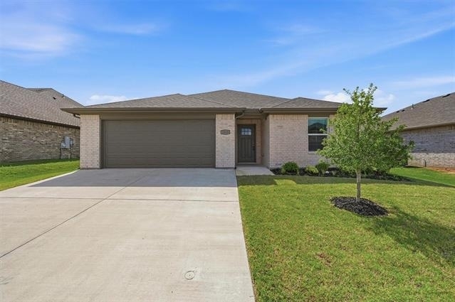 1819 Boxwood Drive - Photo 1