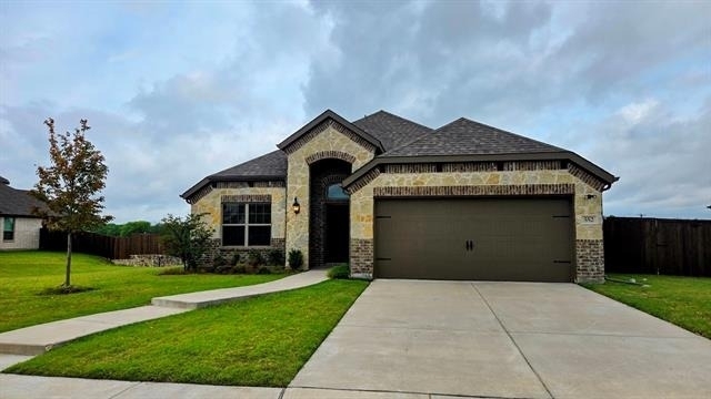 552 Firethorn Drive - Photo 1