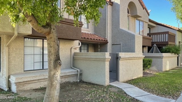 839 S Westwood -- - Photo 1