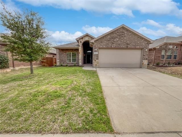 2620 Triangle Leaf Drive - Photo 1