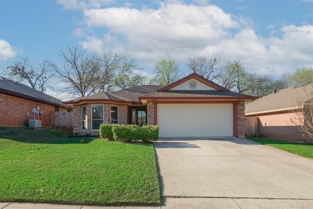 333 Banyan Drive - Photo 1