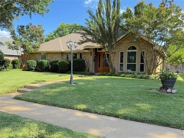 730 Blue Oak Drive - Photo 1