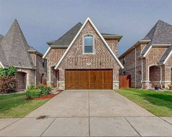 712 Davinci Court - Photo 1
