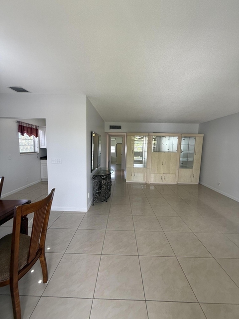 184 Easthampton H - Photo 1