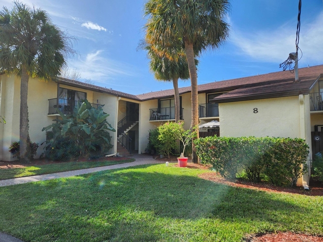 2050 Oleander Boulevard - Photo 1