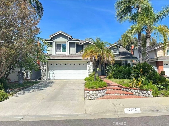 2210 S Autumn Ln - Photo 1