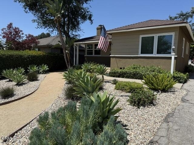 1523 N Grand Oaks Avenue - Photo 1