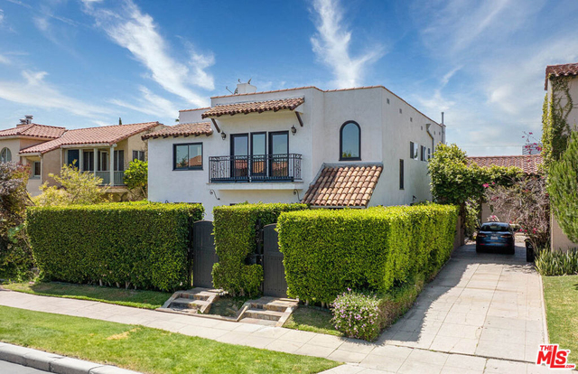 831 S Curson Avenue - Photo 1