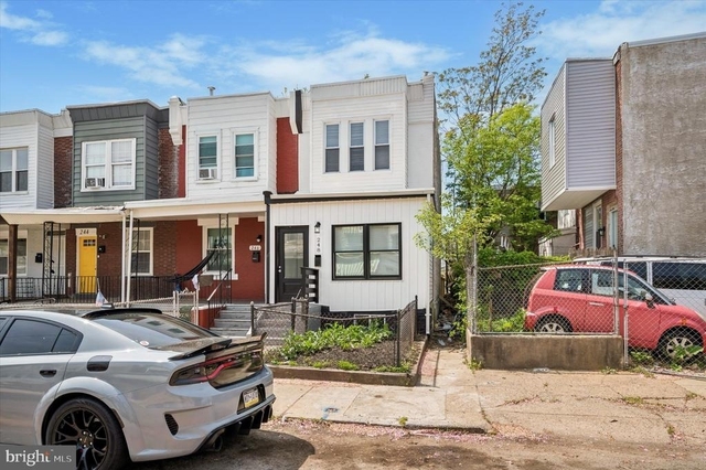 248 N Alden Street - Photo 1
