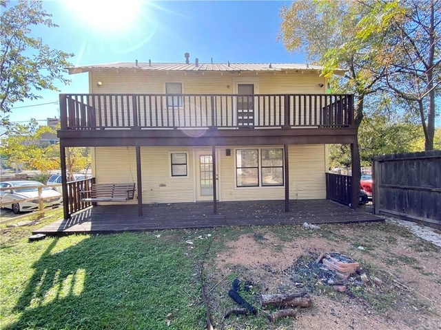 407 E 30th St - Photo 1